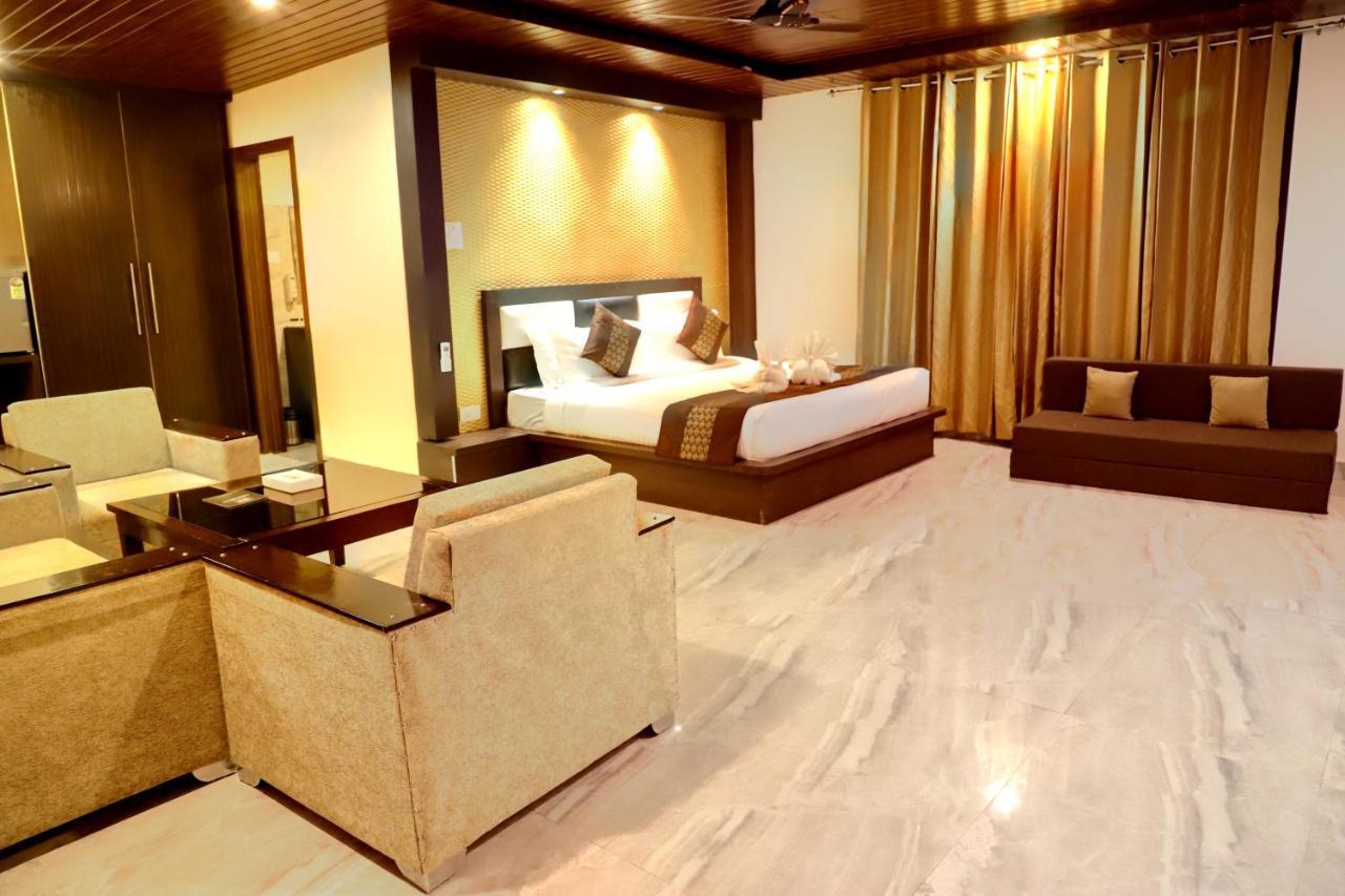 Skywood Resort Shoghi Shogi Dış mekan fotoğraf