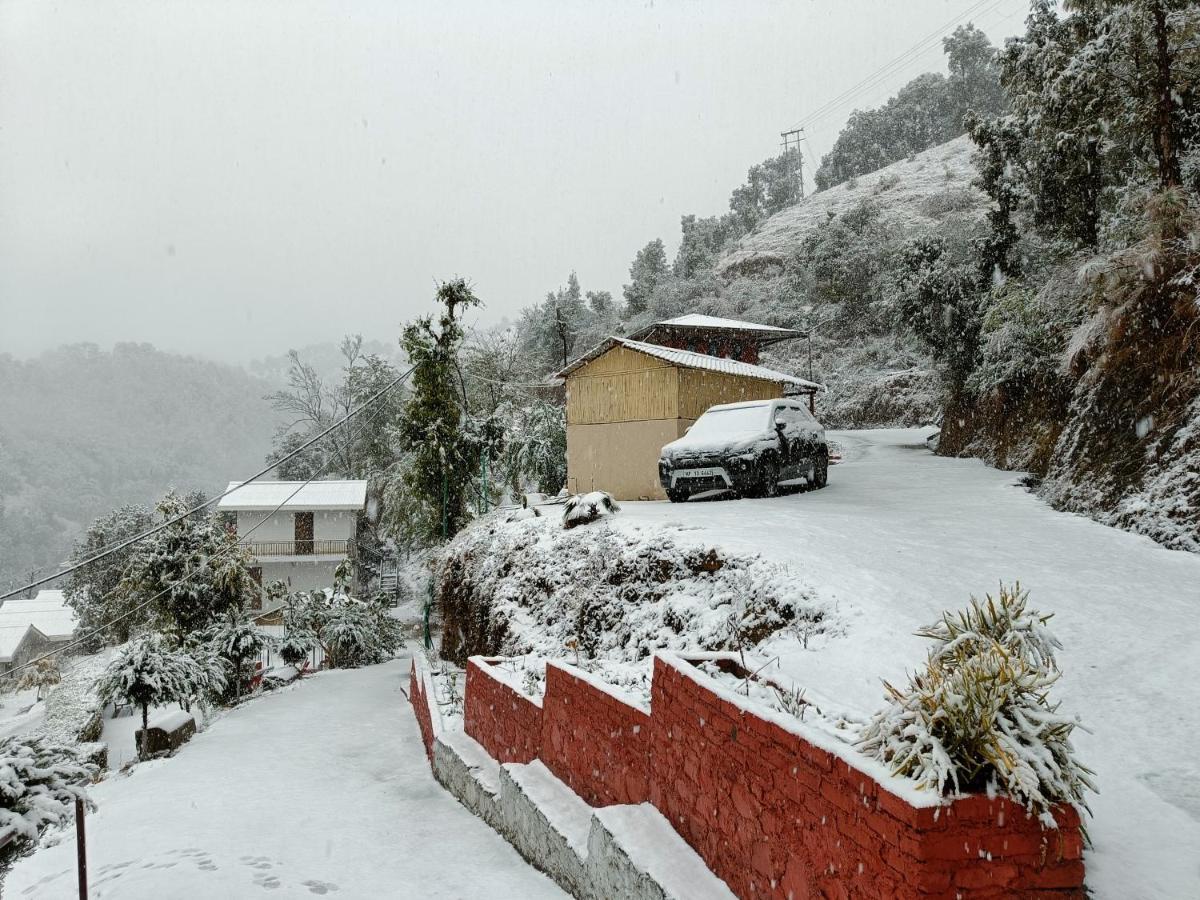 Skywood Resort Shoghi Shogi Dış mekan fotoğraf