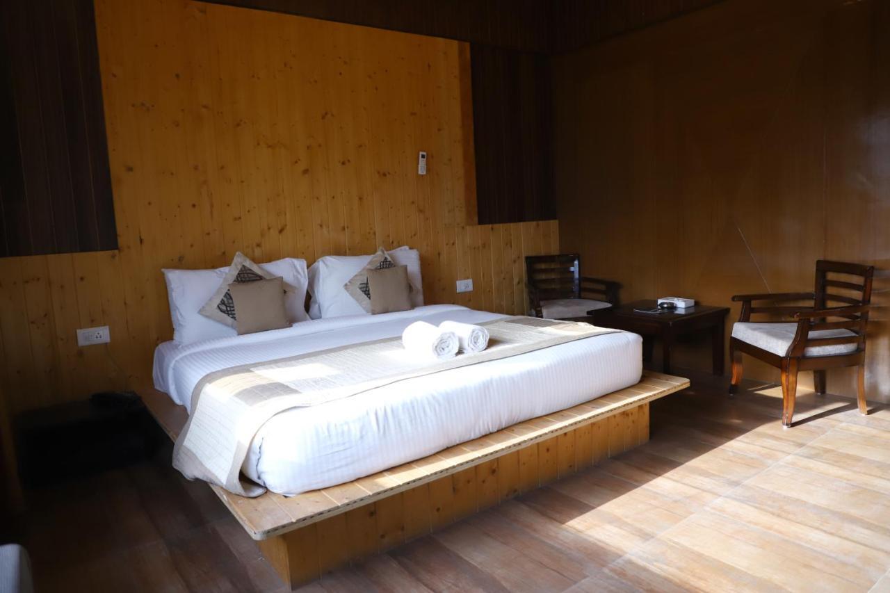 Skywood Resort Shoghi Shogi Dış mekan fotoğraf