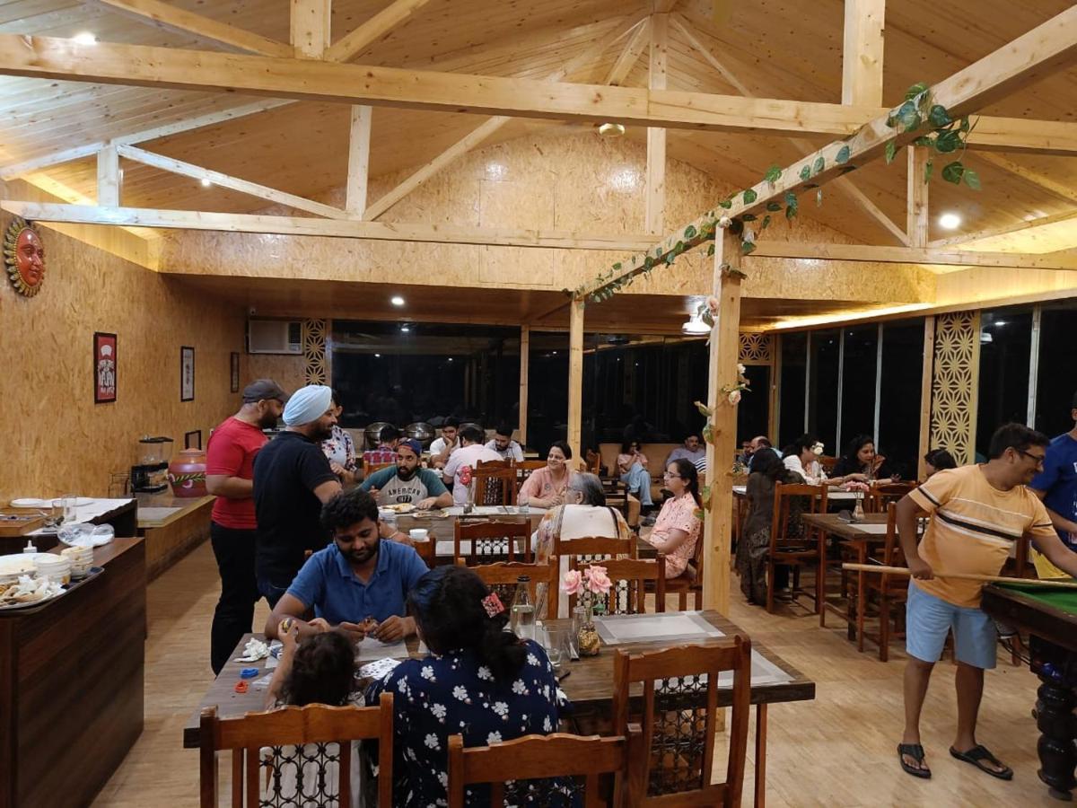 Skywood Resort Shoghi Shogi Dış mekan fotoğraf