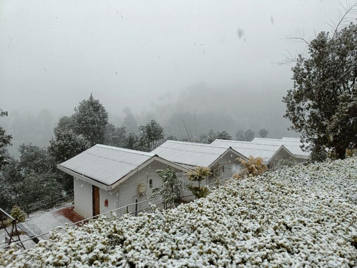 Skywood Resort Shoghi Shogi Dış mekan fotoğraf