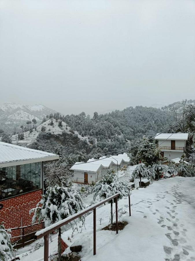 Skywood Resort Shoghi Shogi Dış mekan fotoğraf