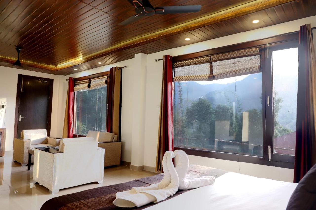Skywood Resort Shoghi Shogi Dış mekan fotoğraf