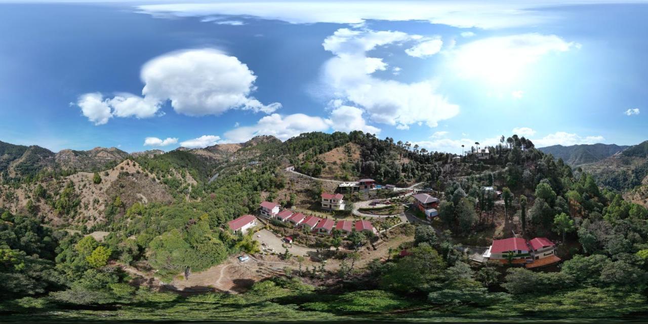 Skywood Resort Shoghi Shogi Dış mekan fotoğraf