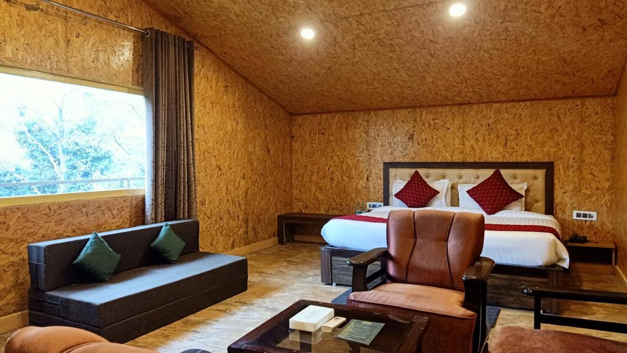 Skywood Resort Shoghi Shogi Dış mekan fotoğraf