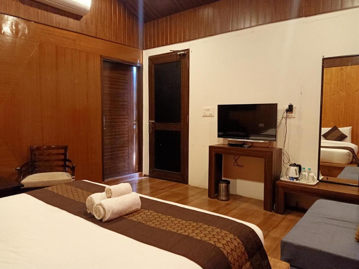 Skywood Resort Shoghi Shogi Dış mekan fotoğraf