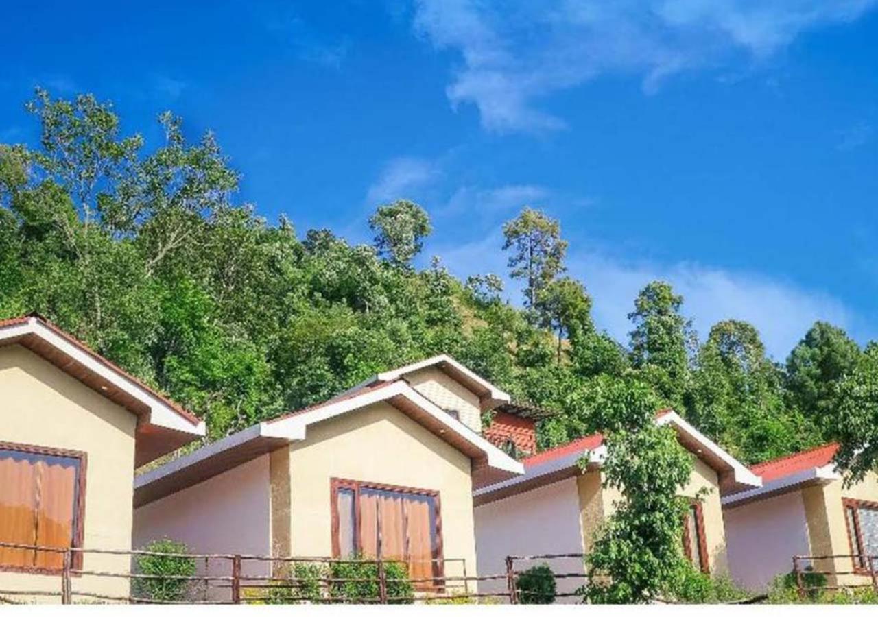Skywood Resort Shoghi Shogi Dış mekan fotoğraf