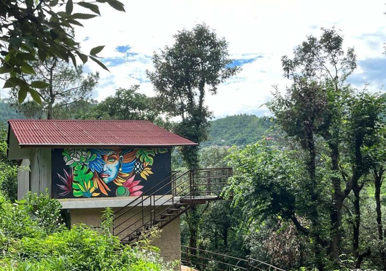 Skywood Resort Shoghi Shogi Dış mekan fotoğraf